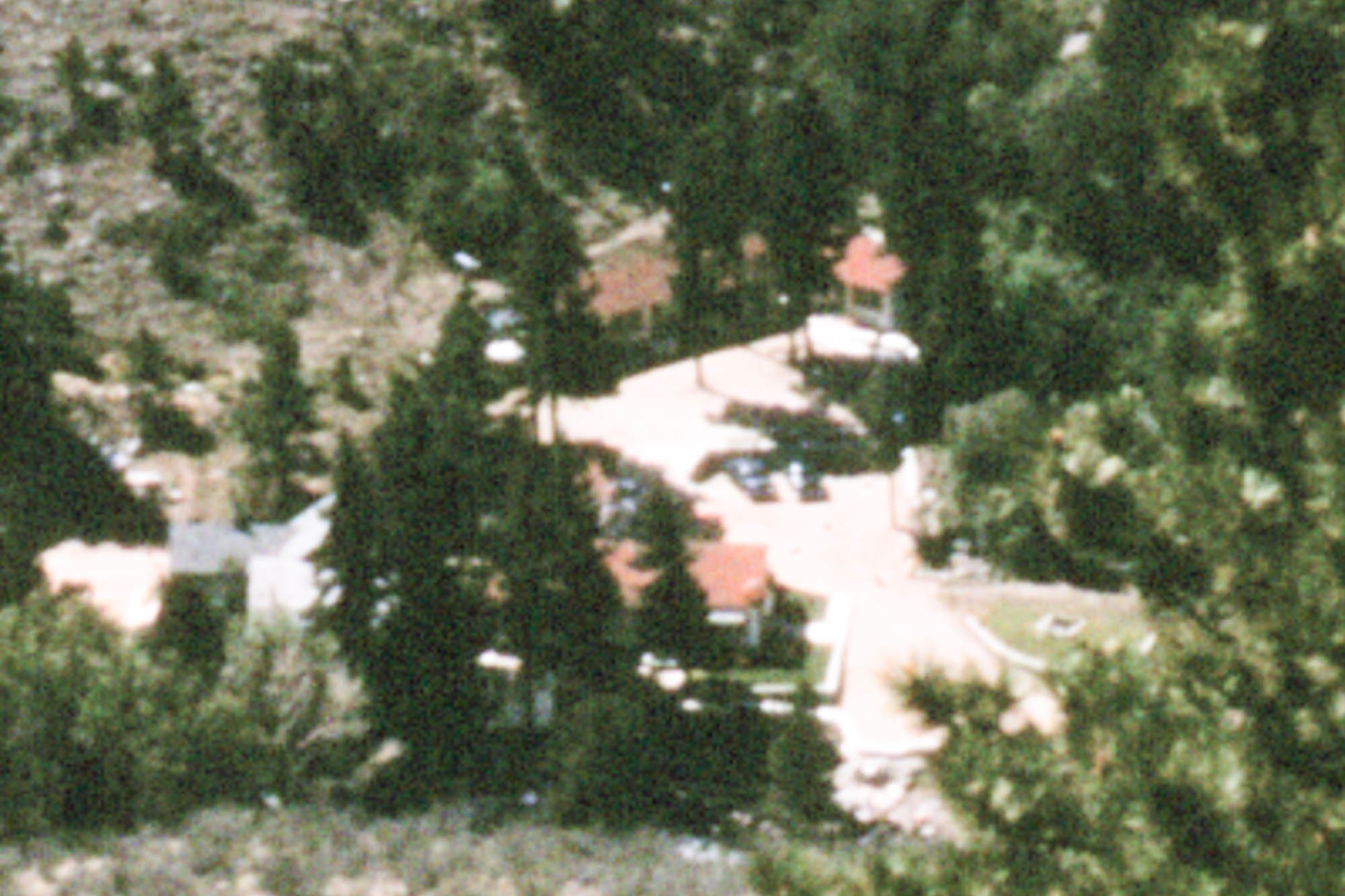 Idlewild Lodge - idlewildlodge.github.io - Circa 1956 - Closeup Of Ritz Motel From Palisade Mountain