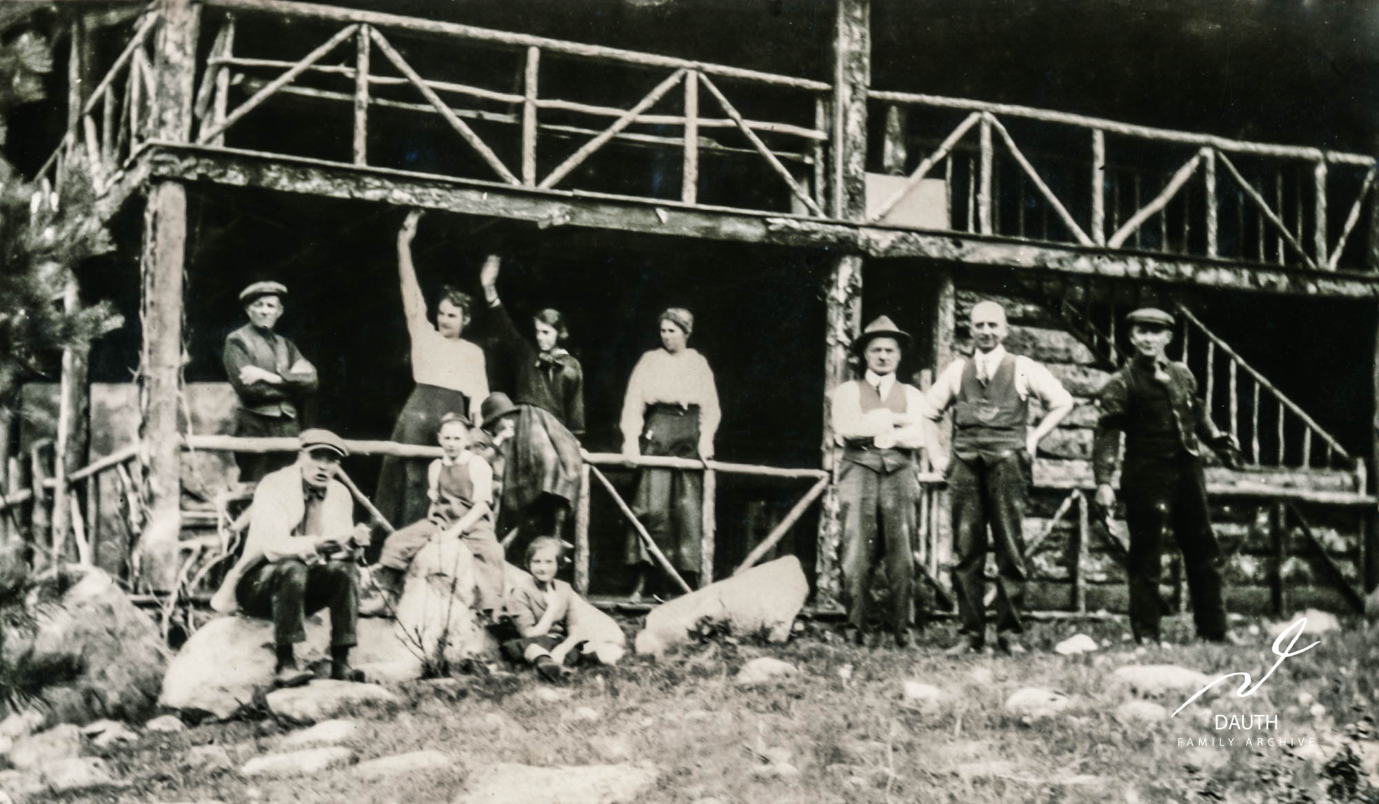 Idlewild Lodge - idlewildlodge.github.io - Circa 1921 - The Dauths at Idlewild Lodge with family freinds
