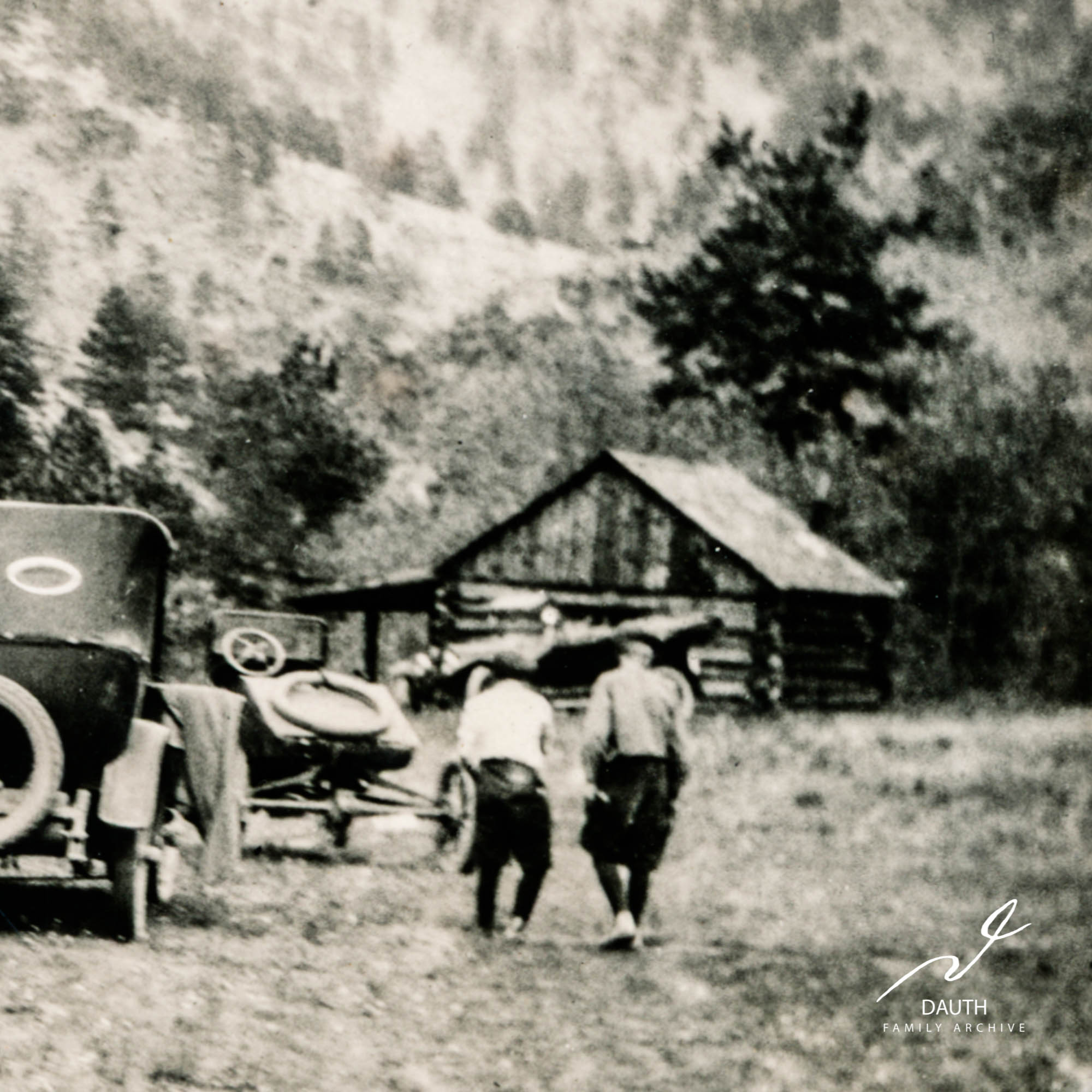 Idlewild Lodge - idlewildlodge.github.io - Circa 1920 - Closeup of the Turkington Cabin