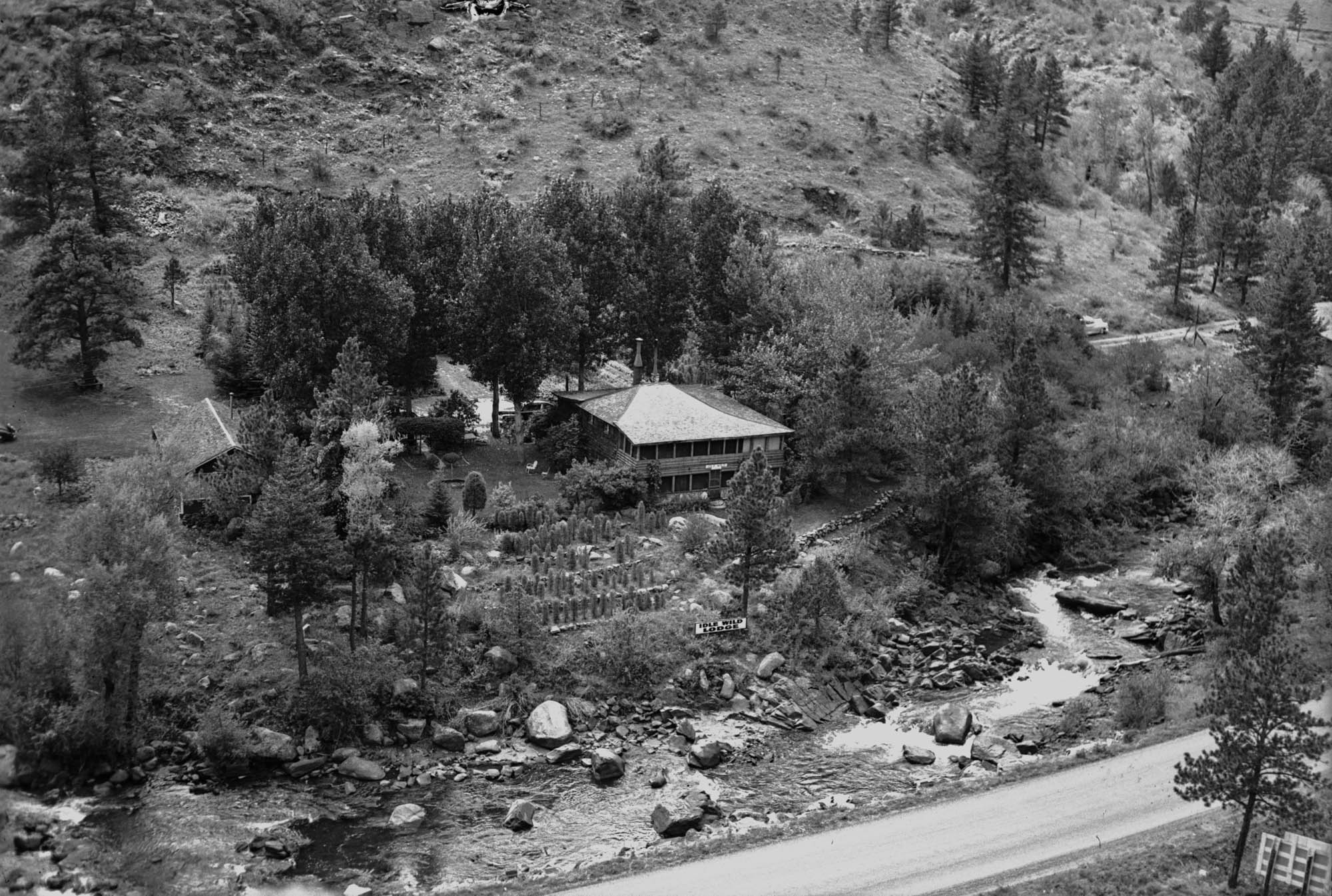Idlewild Lodge - idlewildlodge.github.io - Circa 1930s - Idlewild Lodge - Looking South