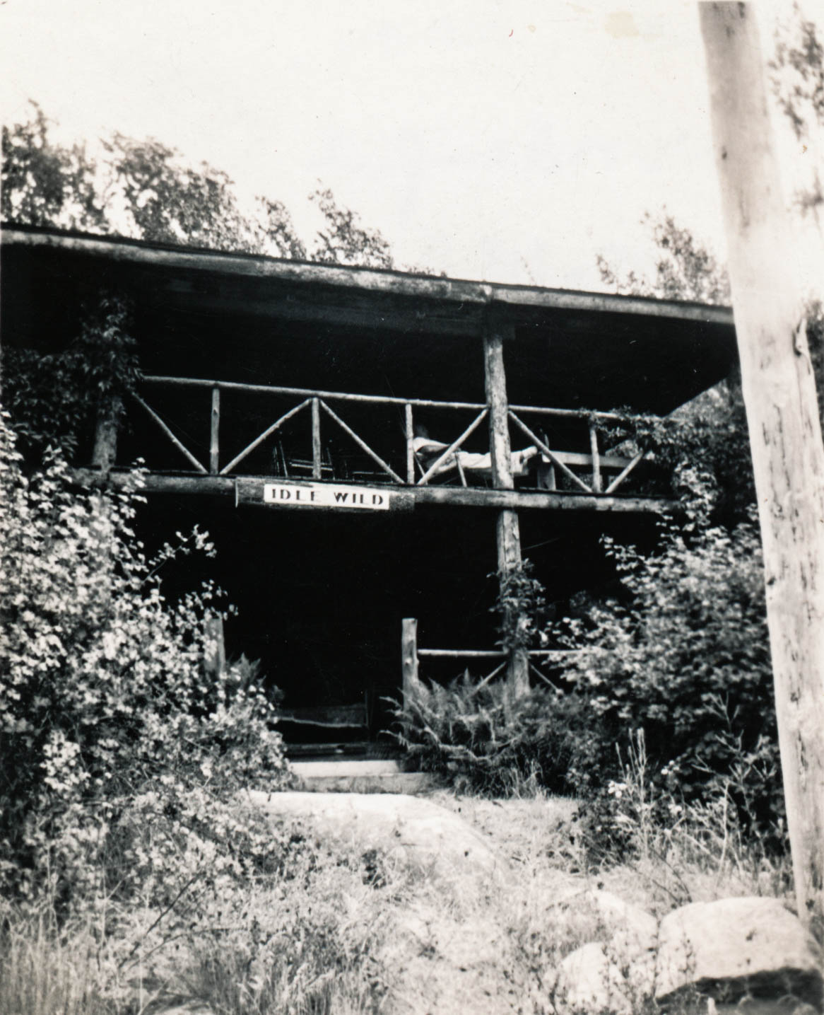 Idlewild Lodge - idlewildlodge.github.io - Circa 1920 - Idlewild Lodge Facade With The Idle Wild Sign